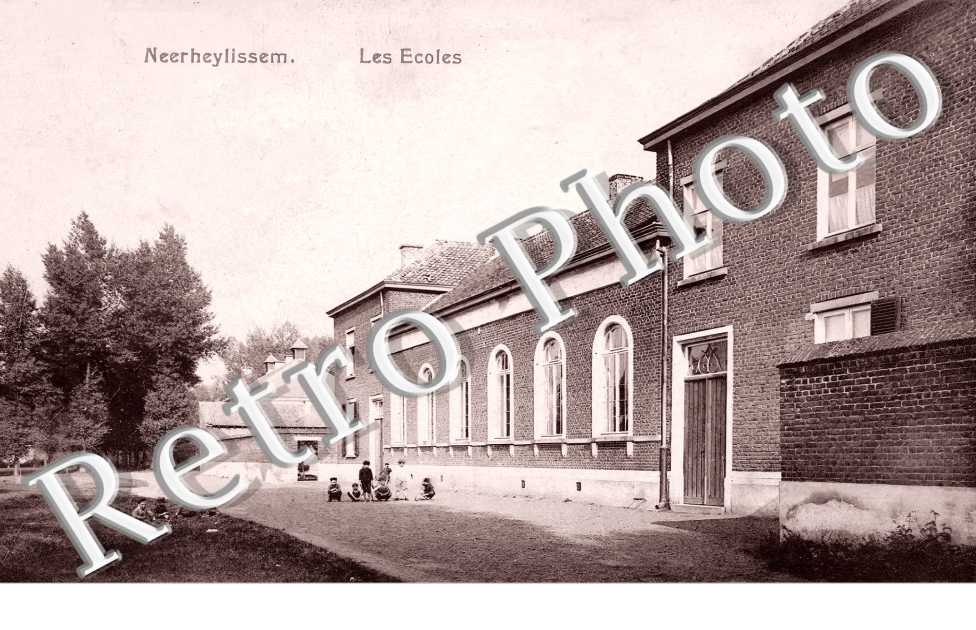 Neerheylissem. Les écoles