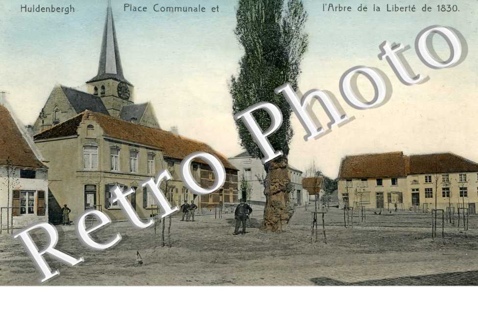 place communale et l'Arbre de la Liberté de 1830