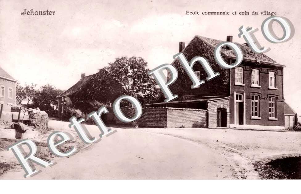 école communale et coin du village