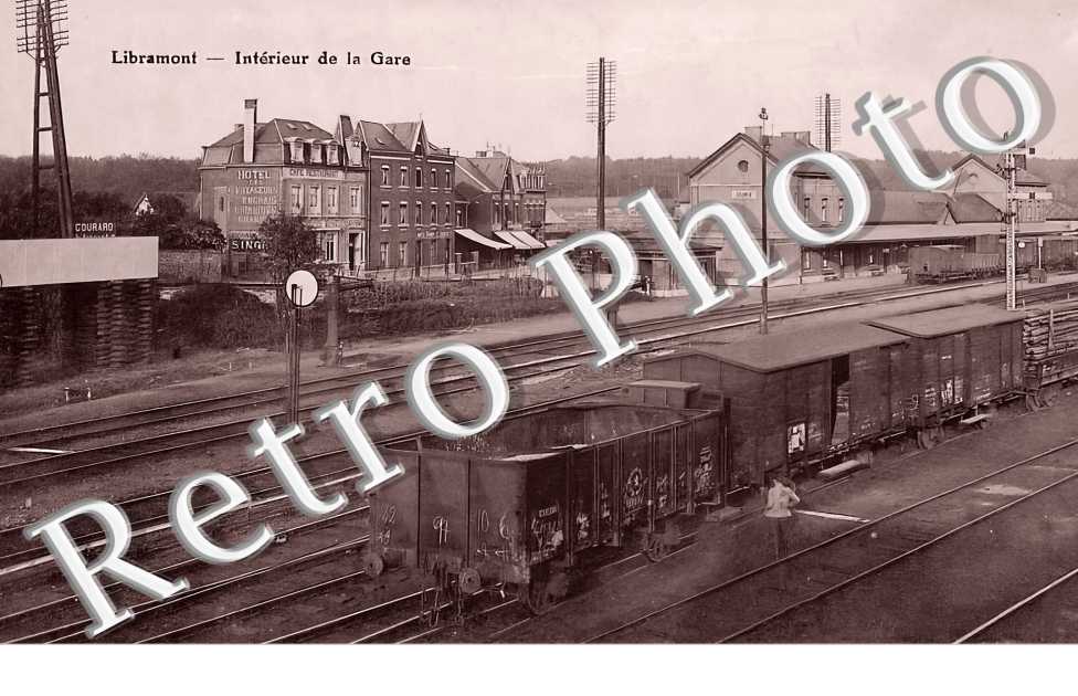Intérieur de la gare