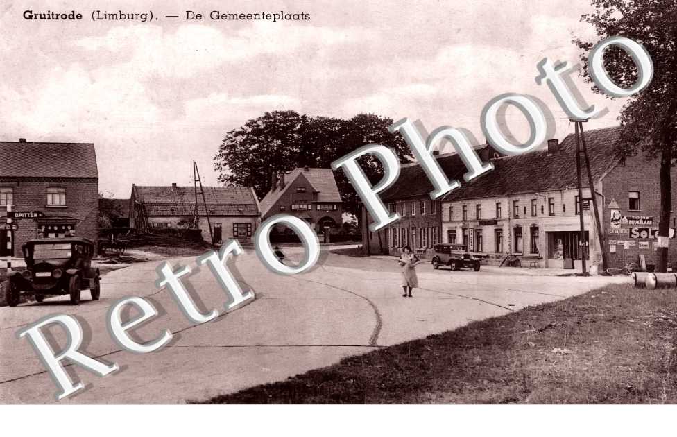 GRUITRODE. De Gemeenteplaats
