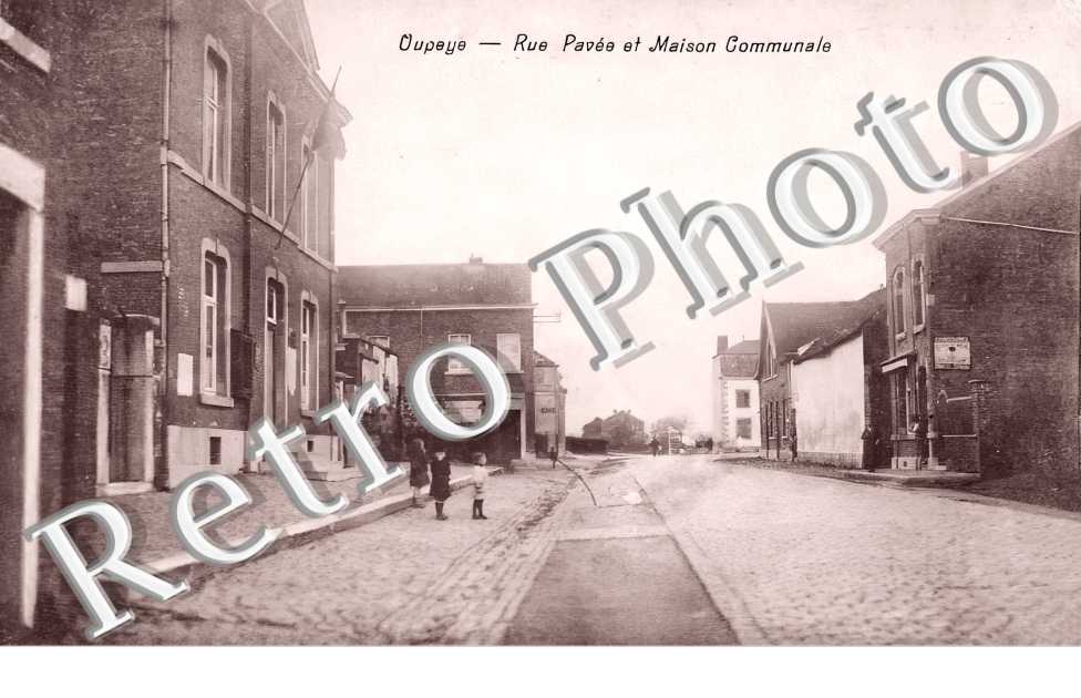 rue Pavée et Maison Communale