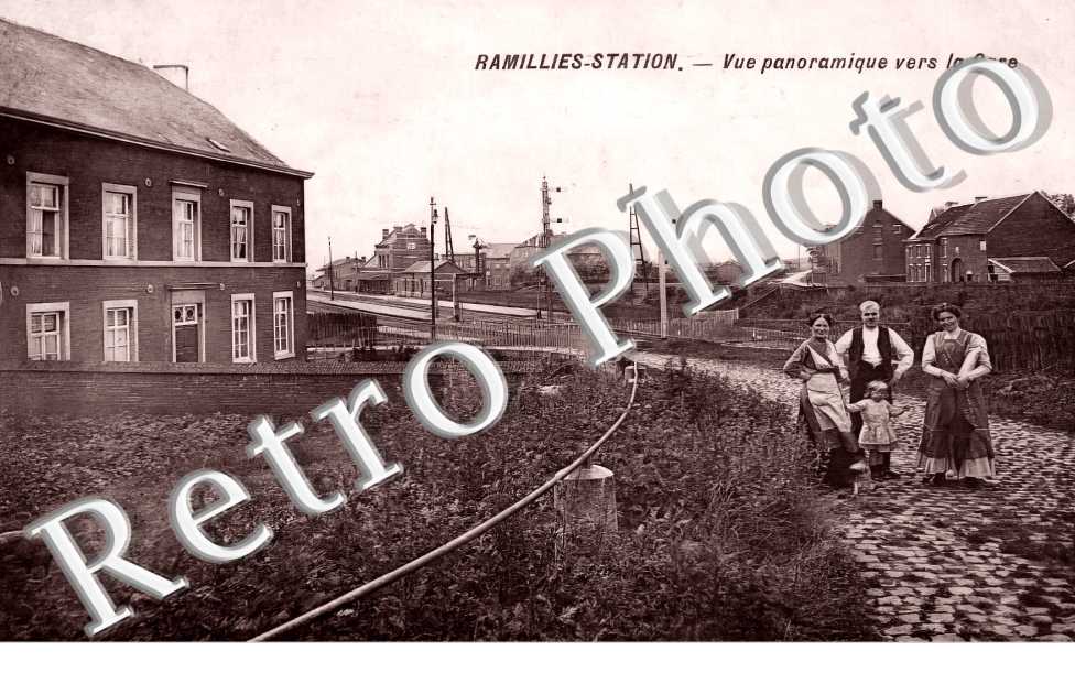 Ramillies-Station. Vue panoramique vers la gare