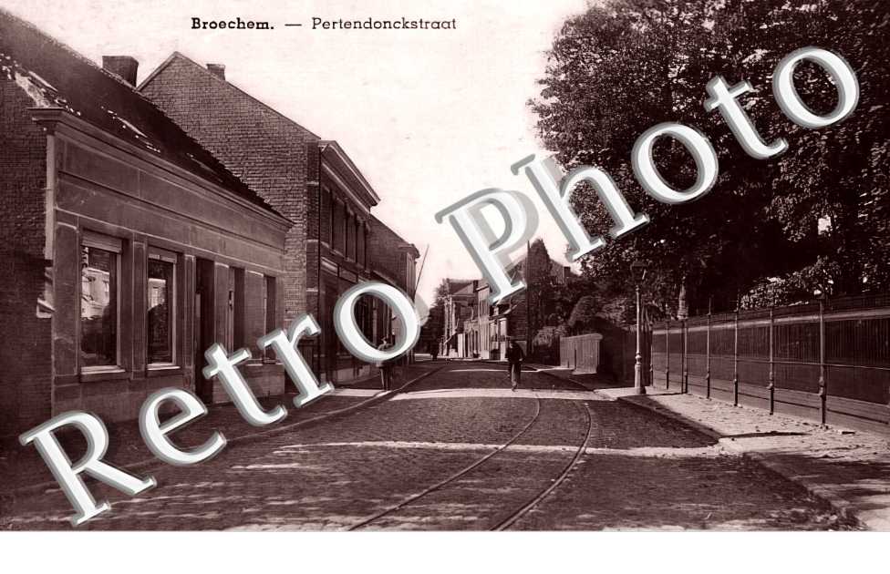 BROECHEM. Pertendonckstraat