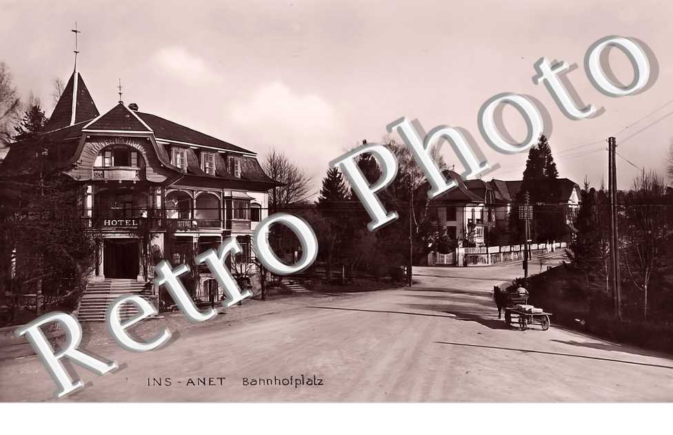 Ins-Anet. Bahnhofplatz