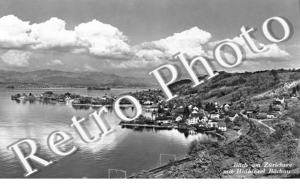 Bäch am Zürichsee mit Halbinsel Bächau