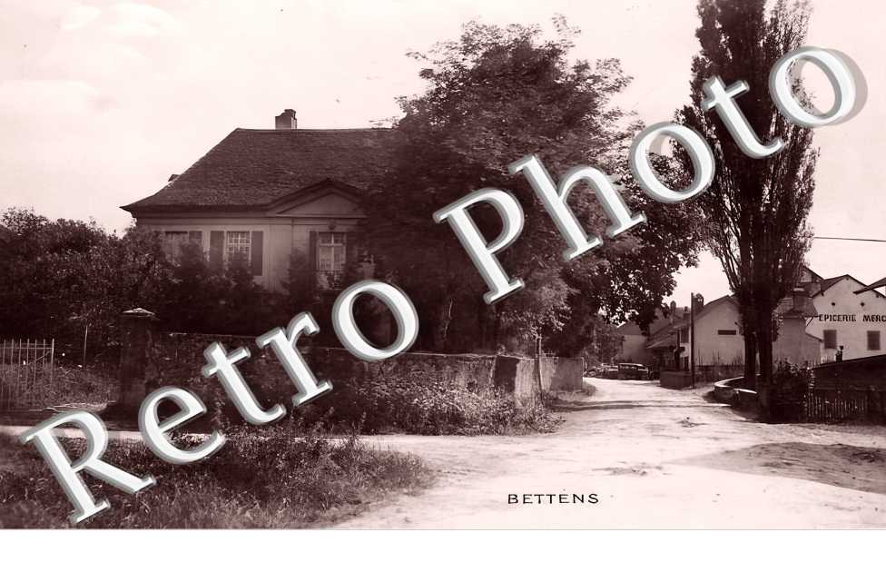 l'entrée du bourg