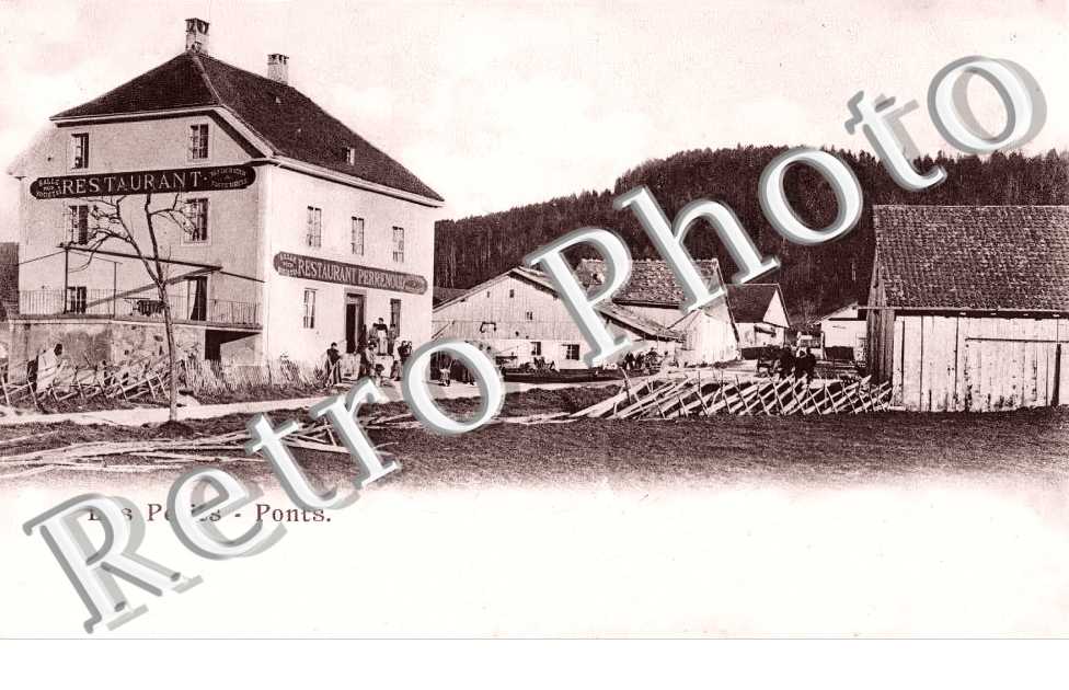 Les Petits-Ponts. restaurant 