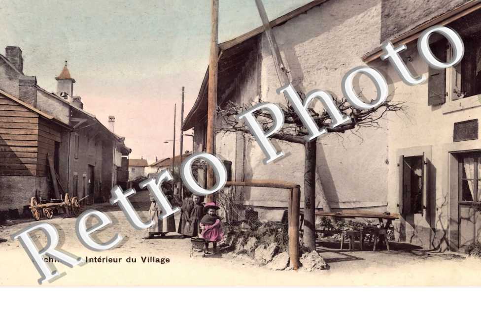 Intérieur du village