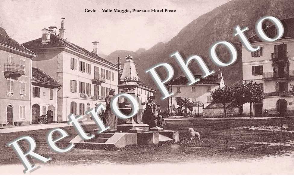 Piazza e Hotel Poste
