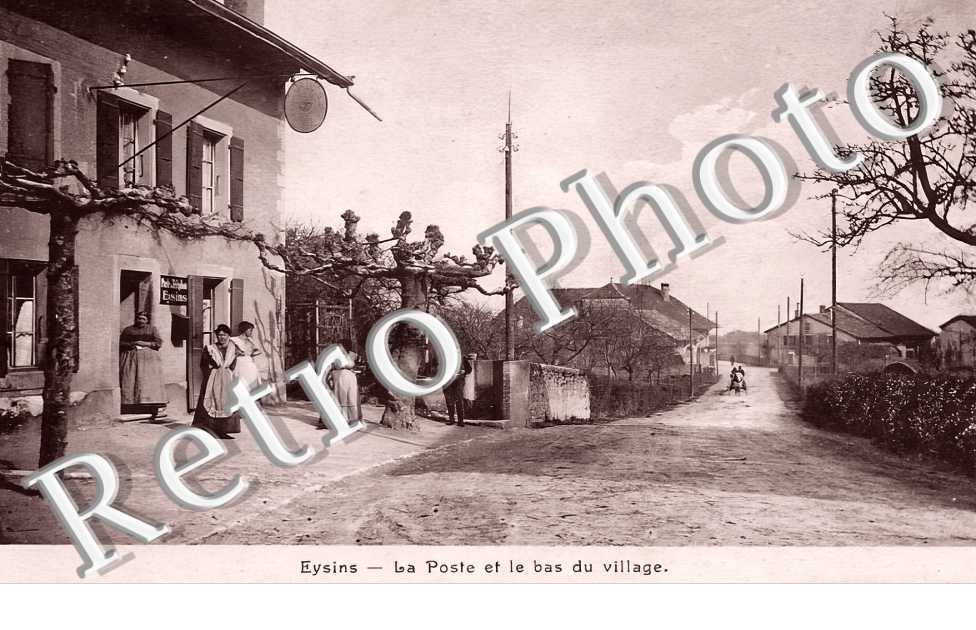 la Poste et le bas du village
