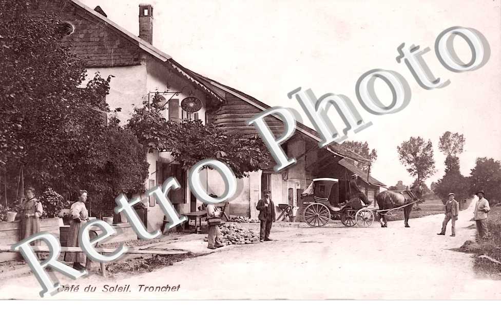café du Soleil. Tronchet