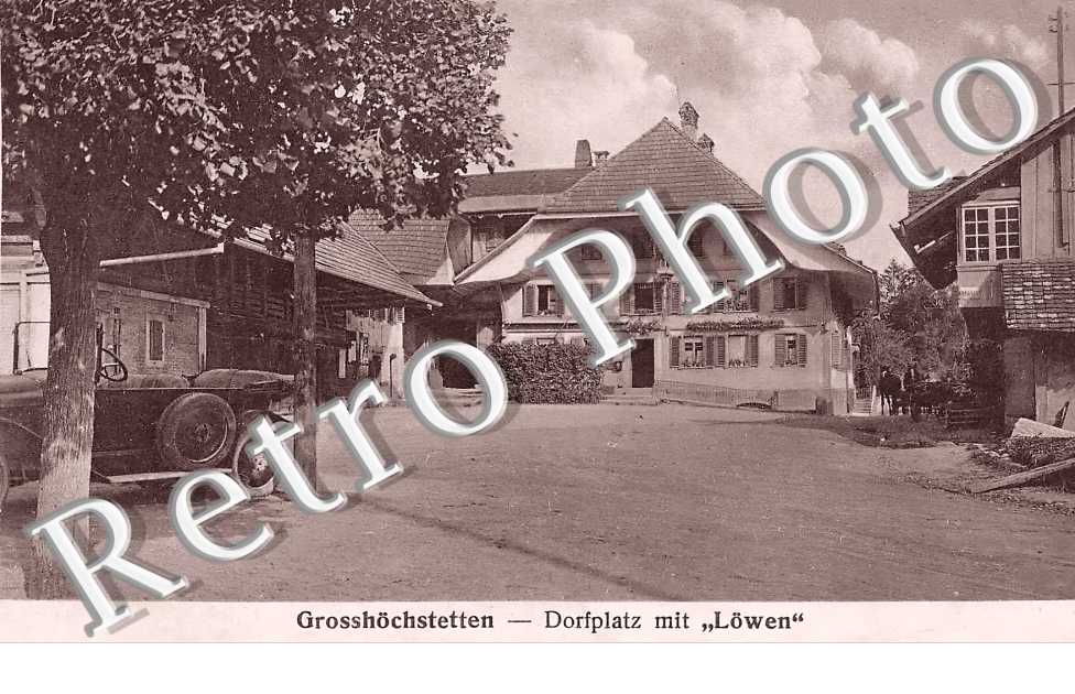 Dorfplatz mit " Löwen "
