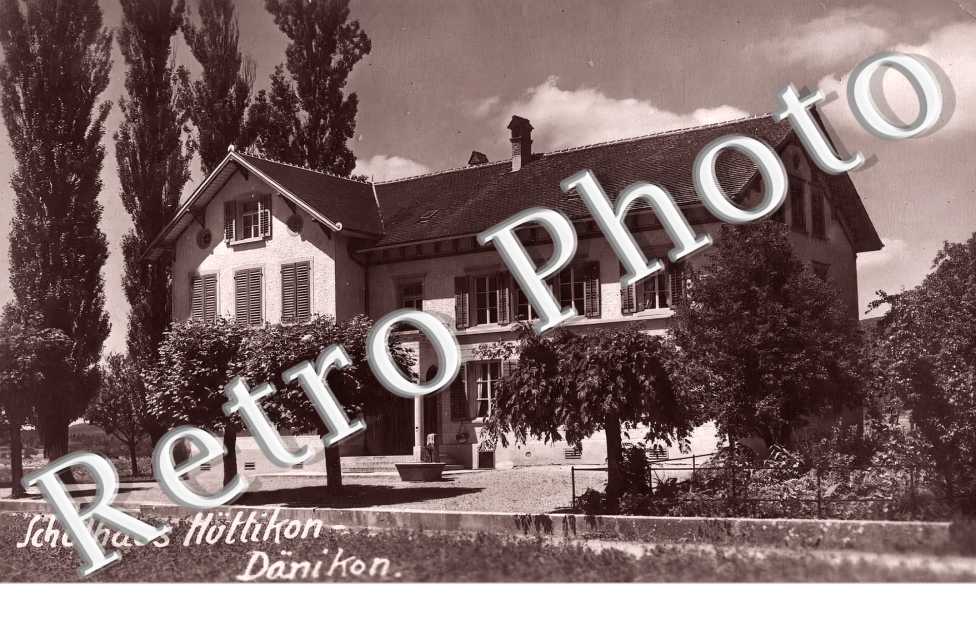 Schulhaus Hüttikon Dänikon