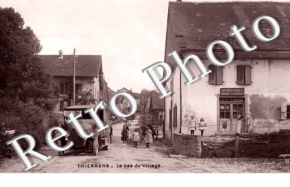 Thierrens. Le bas du village