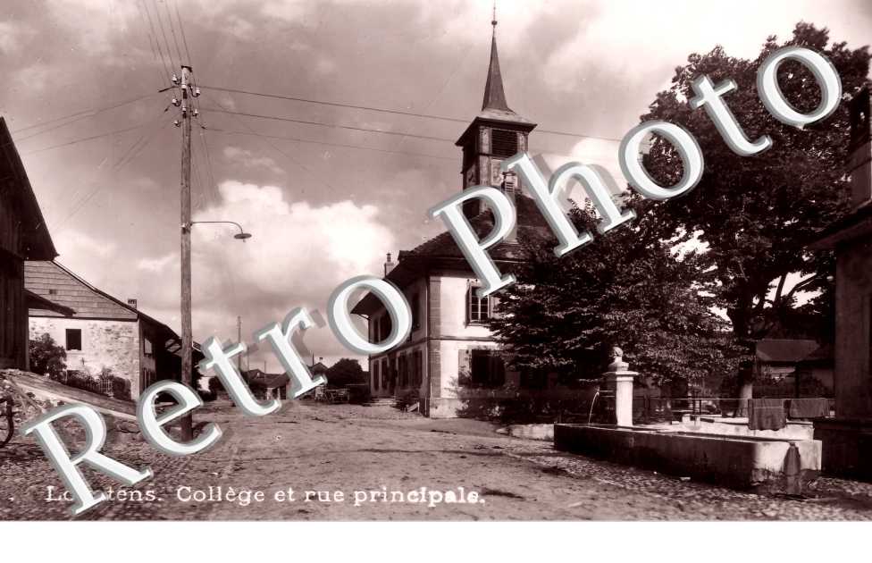 collège et rue principale
