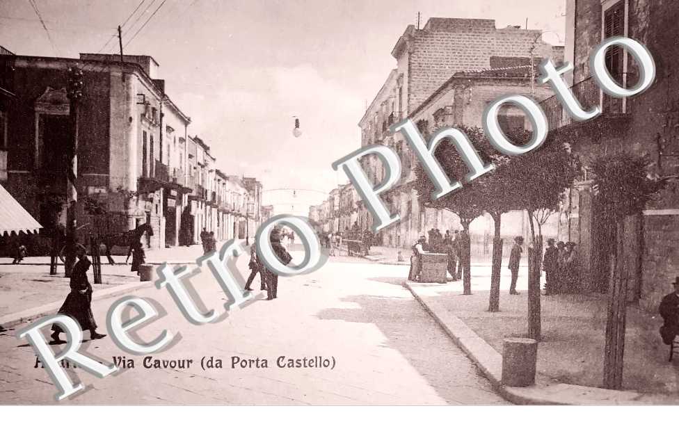 Via Cavour (da Porta Castello)