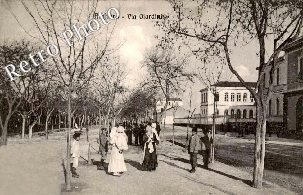 Via Giardini