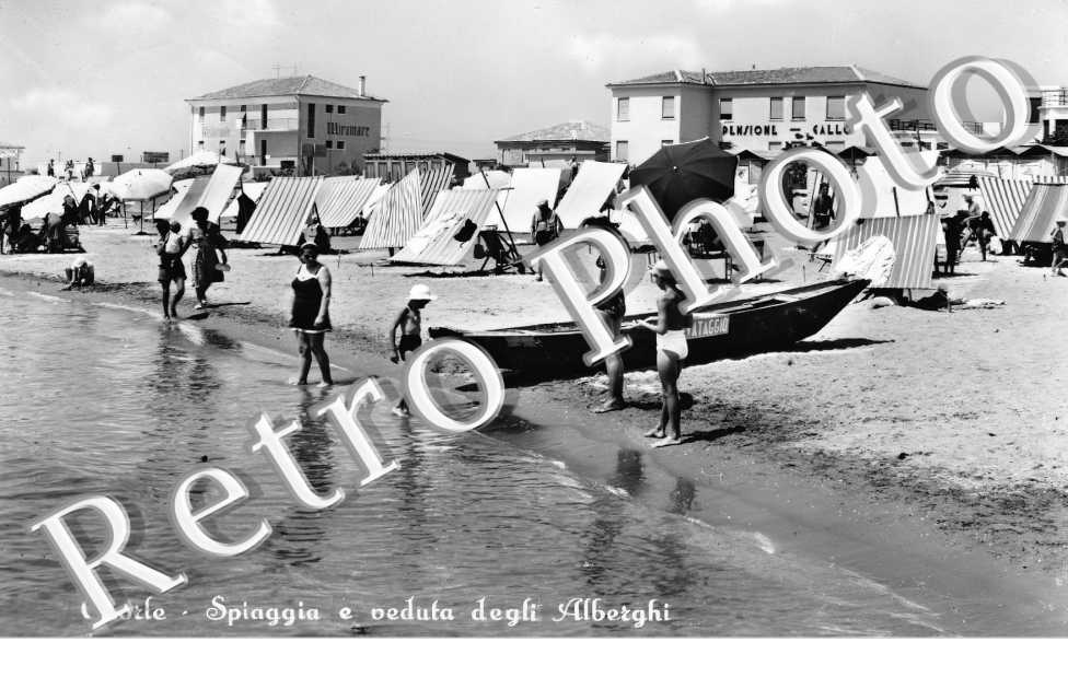 Spiaggia e veduta degli Alberghi