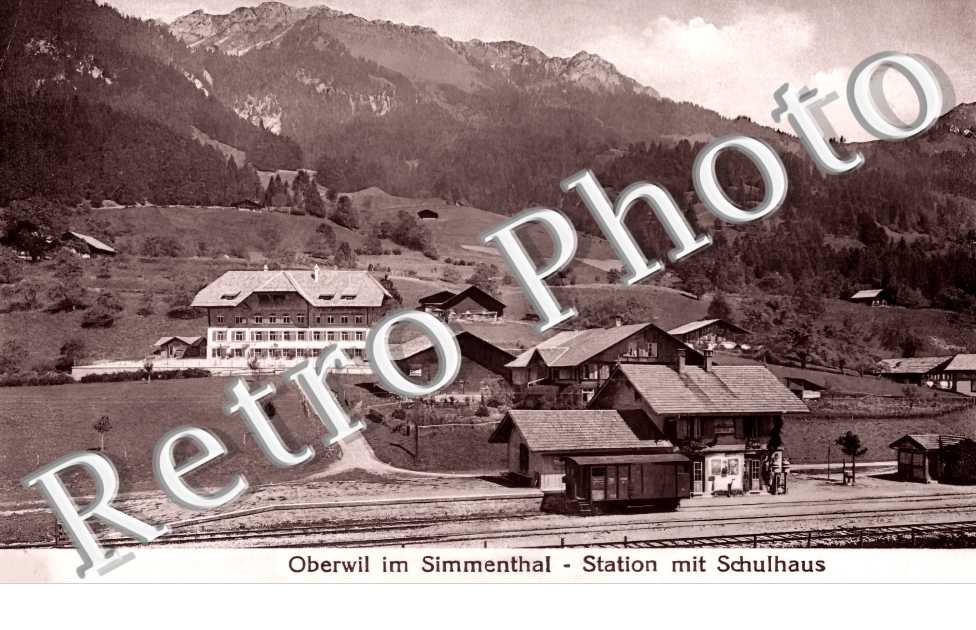 Station mit Schulhaus