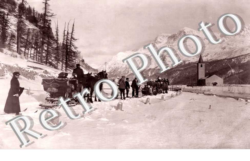 promenade en skis et en traineaux
