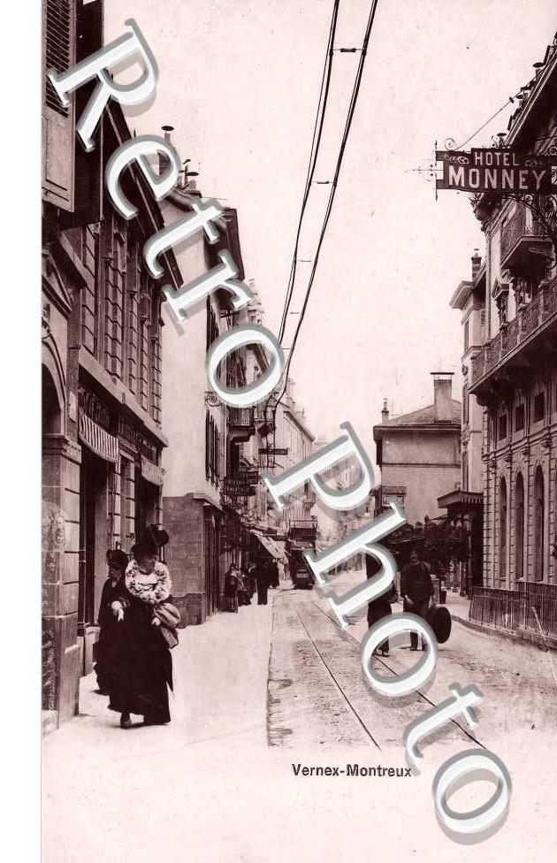 la rue. Hotel Monney
