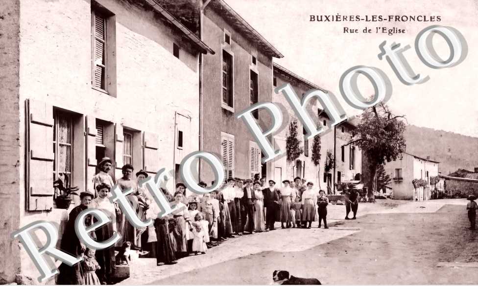 Buxières-les-Froncles. Rue de l'église