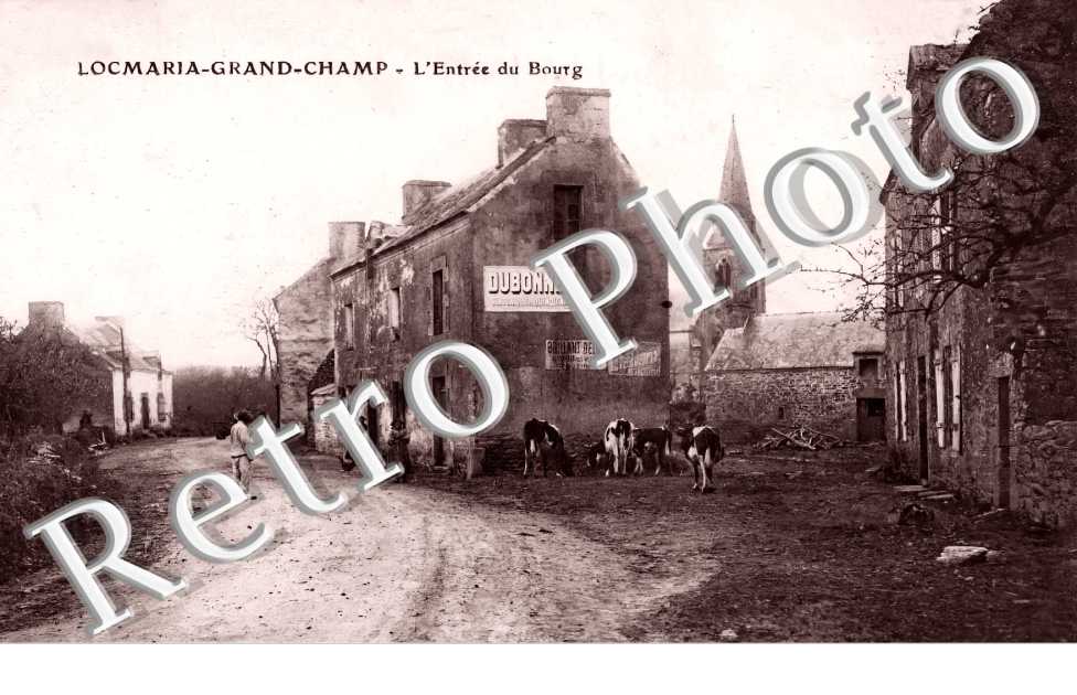 l'entrée du bourg