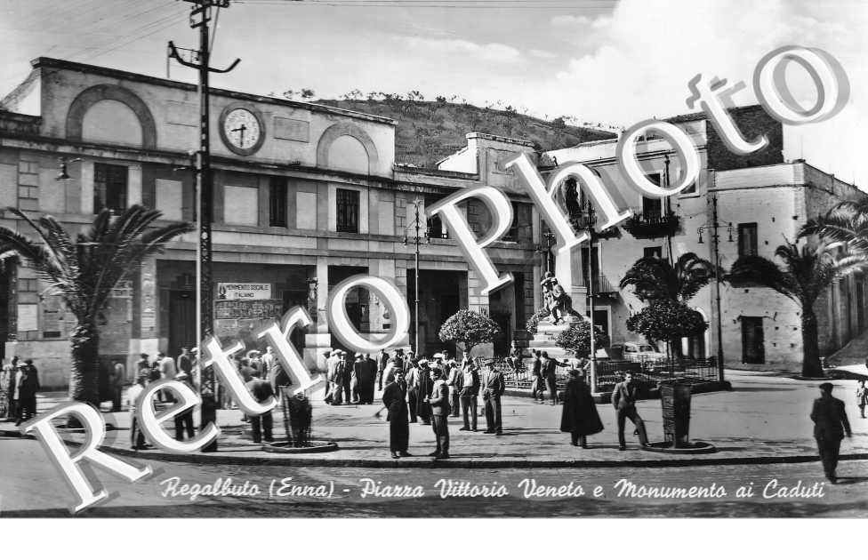Piazza Vittorio Veneto e Monumento ai Caduti