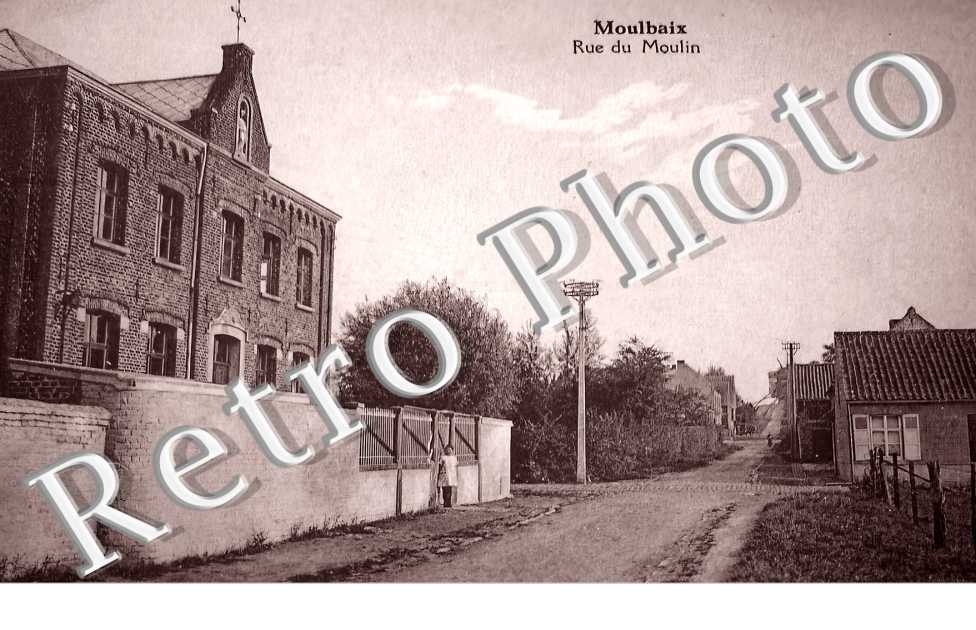 MOULBAIX la rue du Moulin