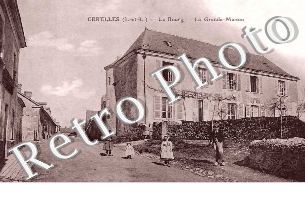 le Bourg. La Grande-Maison