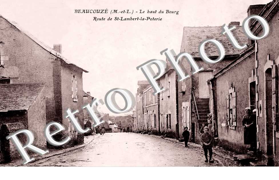 le Haut du Bourg. Route de Saint-Lambert-la-Poterie