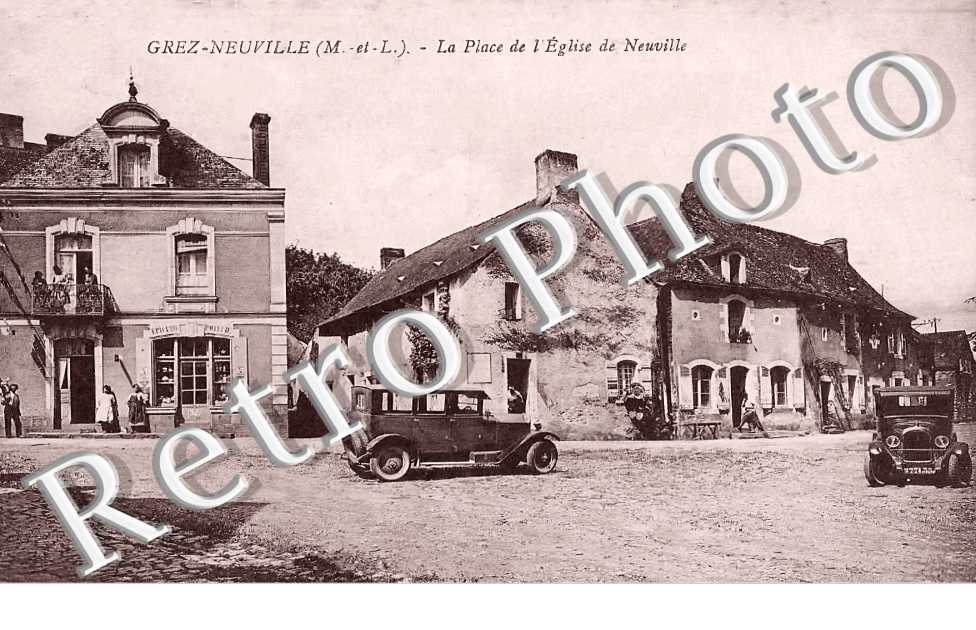 la place de l'église de Neuville
