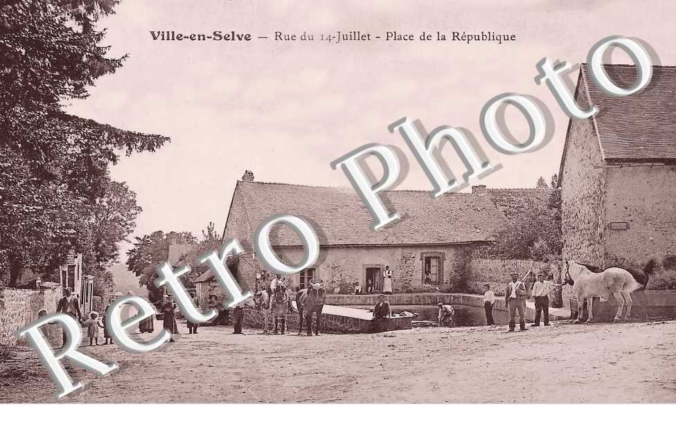 rue du 14 juillet. Place de la République