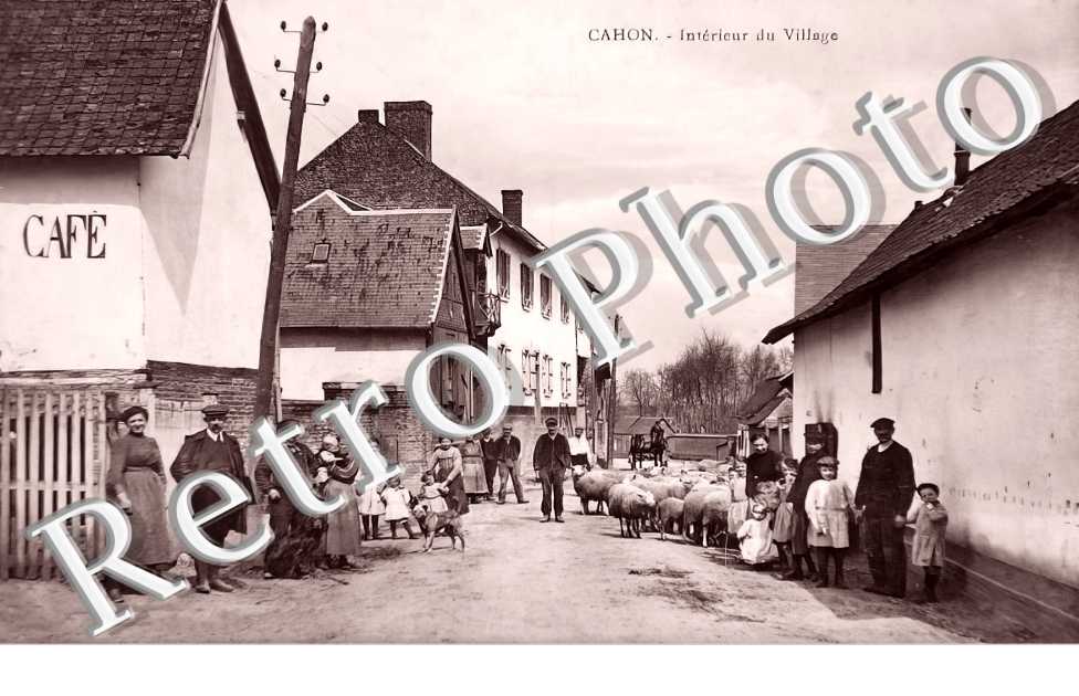 Intérieur du village