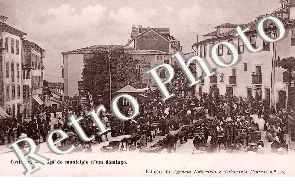 Praça do municipio n'um domingo