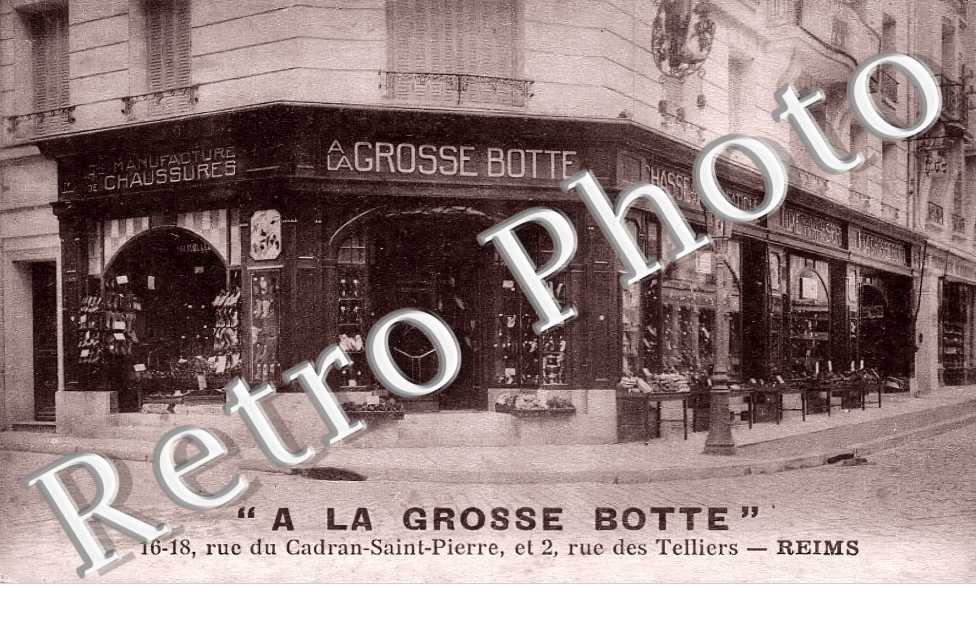 A La Grosse Botte. 16-18 rue du Cadran-Saint-Pierre et 2 rue des Telliers