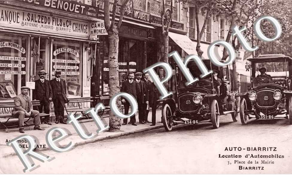 Location d'automobiles 3 Place de la mairie. Automobiles Delahaye