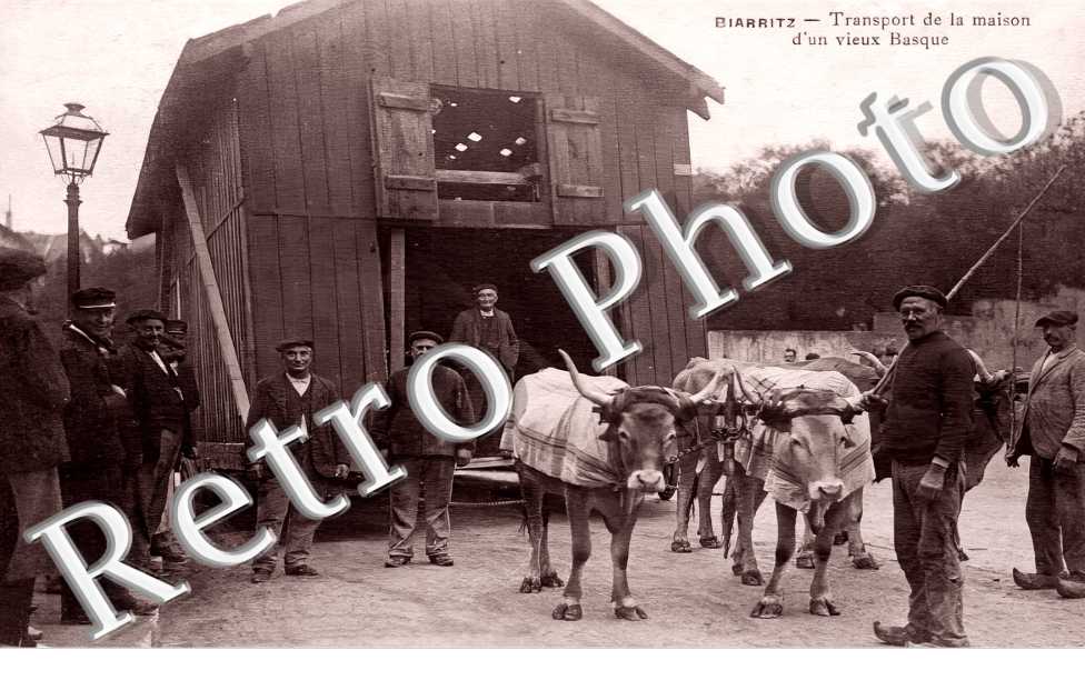 transport de la maison d'un vieux basque