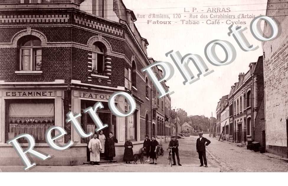 120 rue d'Amiens. 1 rue des Carabiniers d'Artois. Fatoux. Tabac. Café. Cycles.