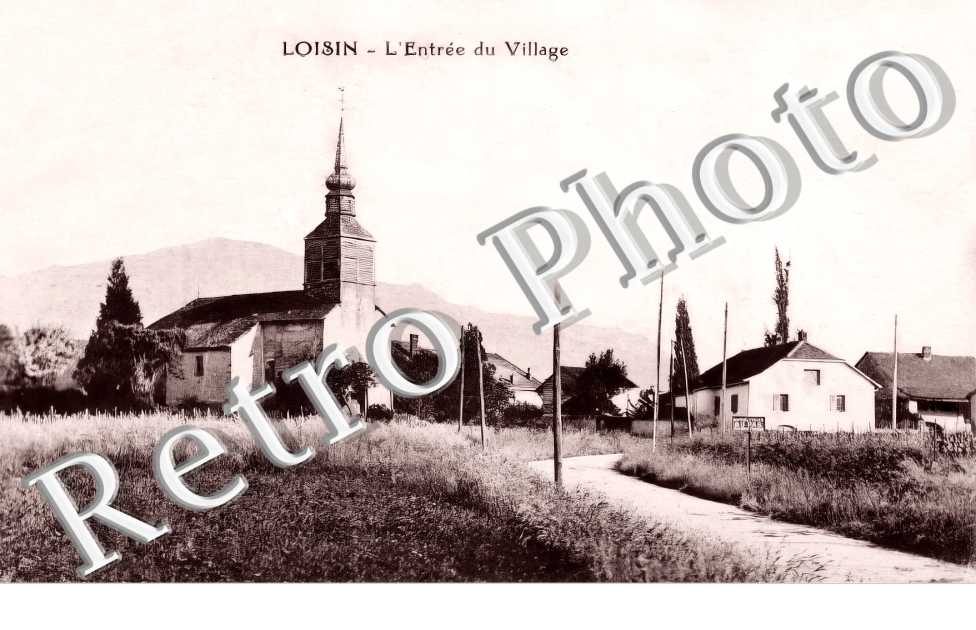 l'entrée du village