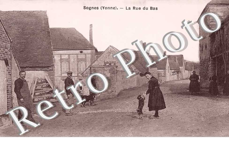 SOGNES. La rue du Bas