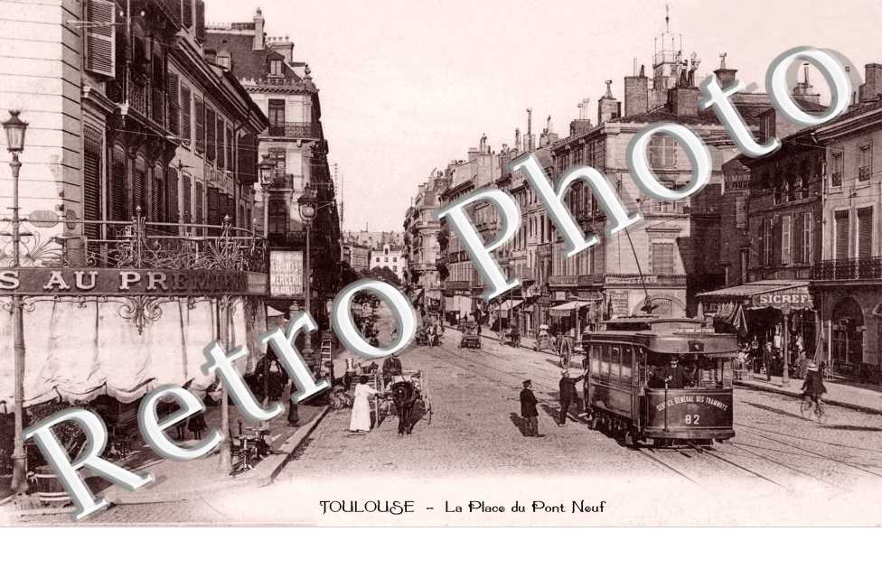 LA PLACE DU PONT NEUF