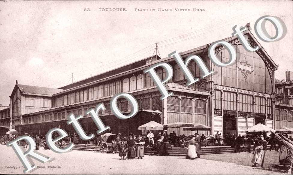 PLACE ET HALLES