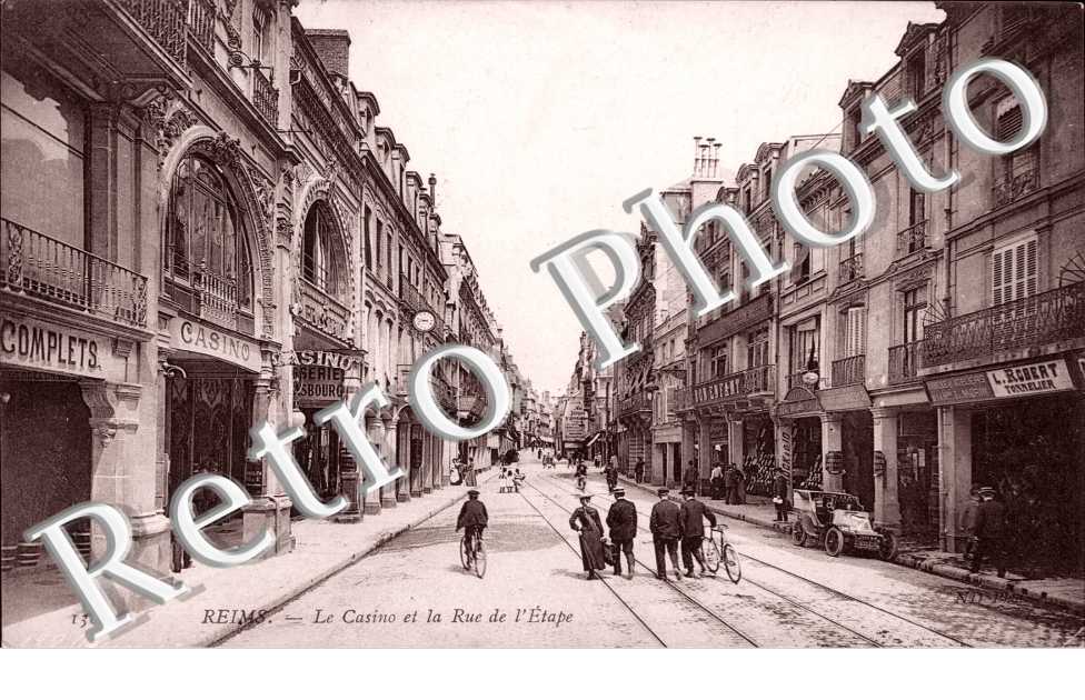 Le Casino et Rue de l'Etape