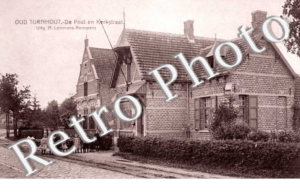 Oud Turnhout. De Post en Kerkstraat. Uitg A. Lemmens-Rommens