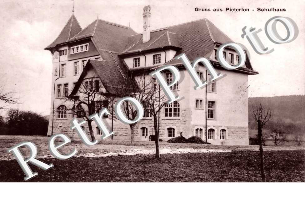 Schulhaus 