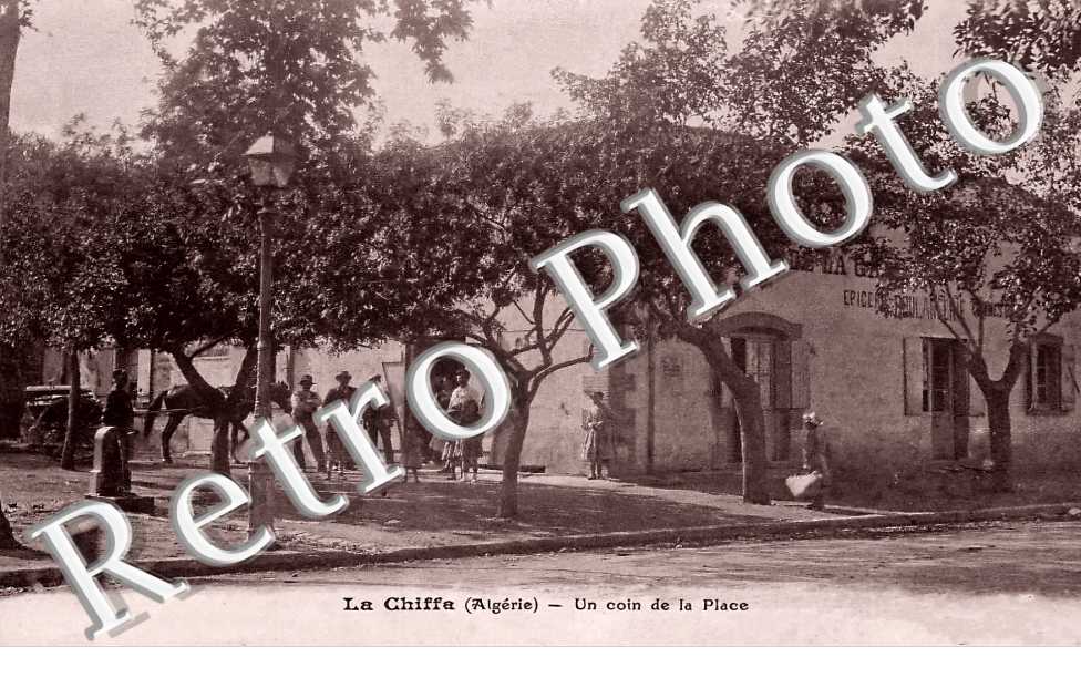 UN COIN DE LA PLACE
