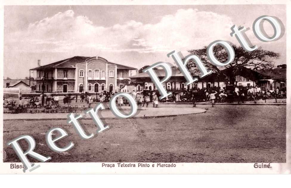 Praça Teixeira Pinto e Mercado
