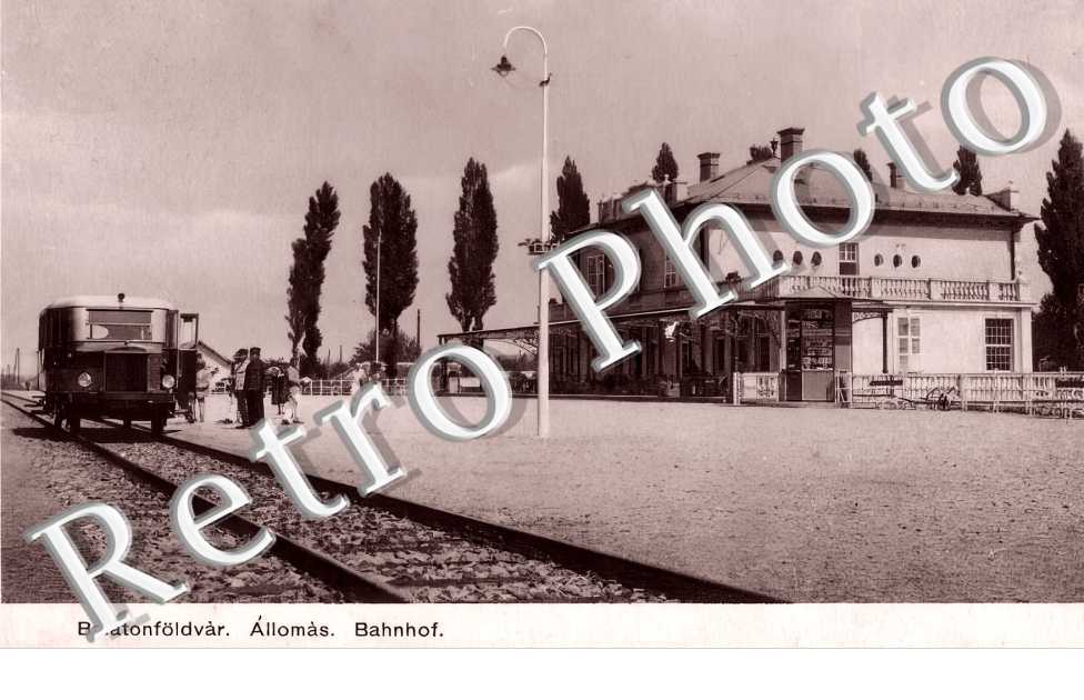 Allomas. Bahnhof